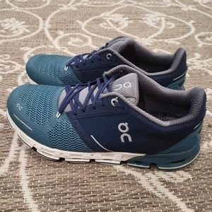 On Cloud Cloudflyer 9.5